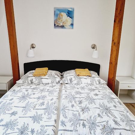 Balaton Apartman Fuered Balatonfüred Buitenkant foto