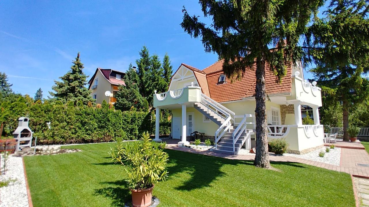 Balaton Apartman Fuered Balatonfüred Buitenkant foto