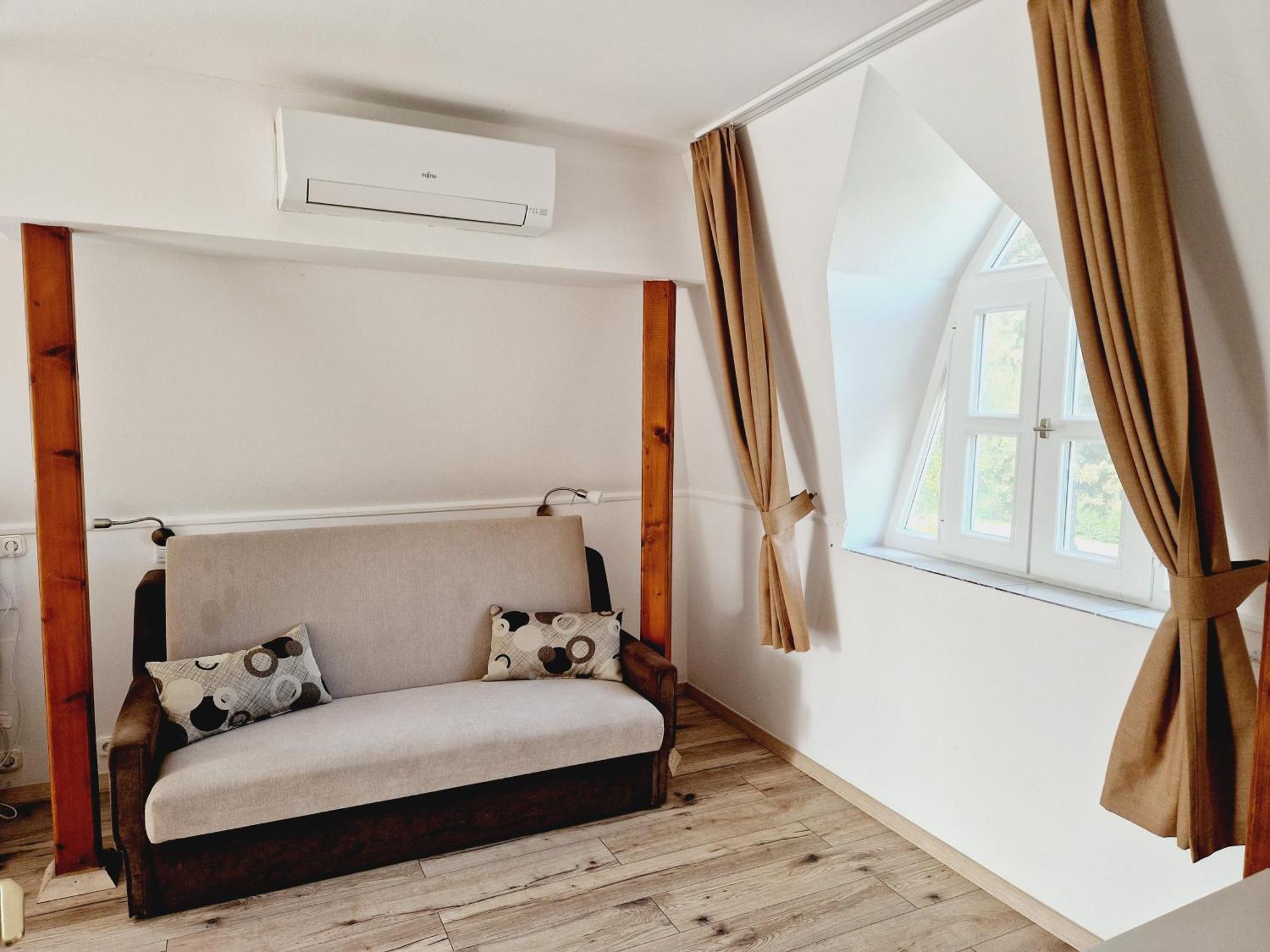 Balaton Apartman Fuered Balatonfüred Buitenkant foto
