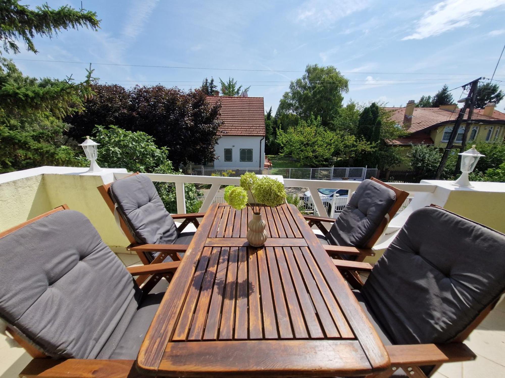 Balaton Apartman Fuered Balatonfüred Buitenkant foto