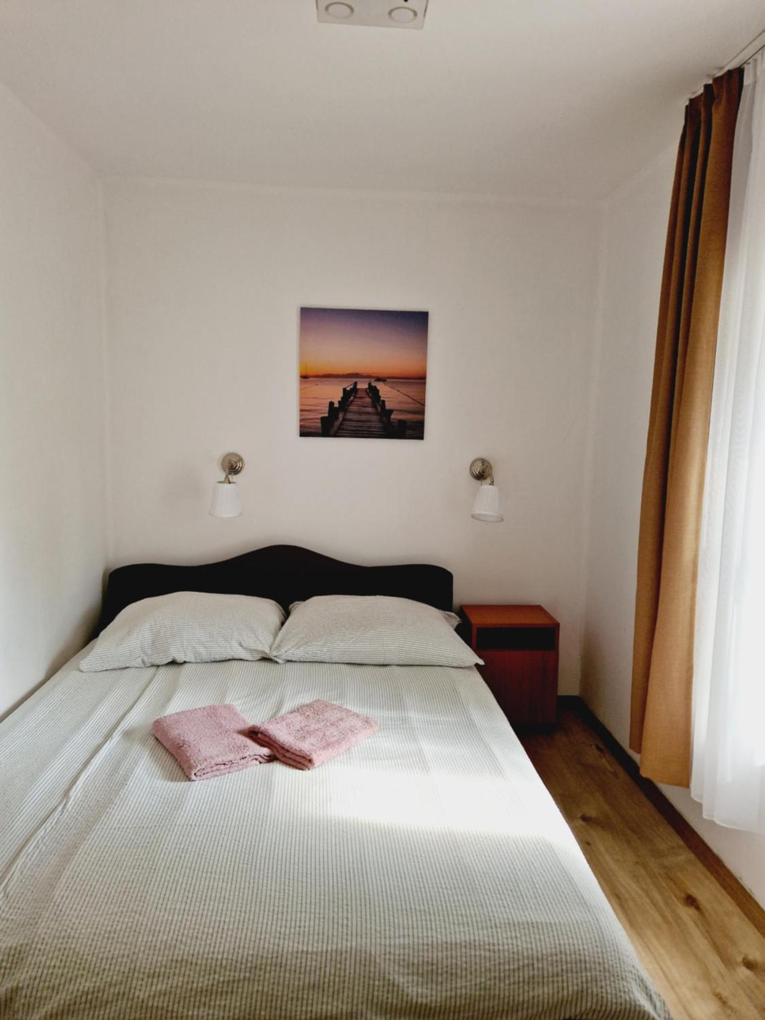 Balaton Apartman Fuered Balatonfüred Buitenkant foto