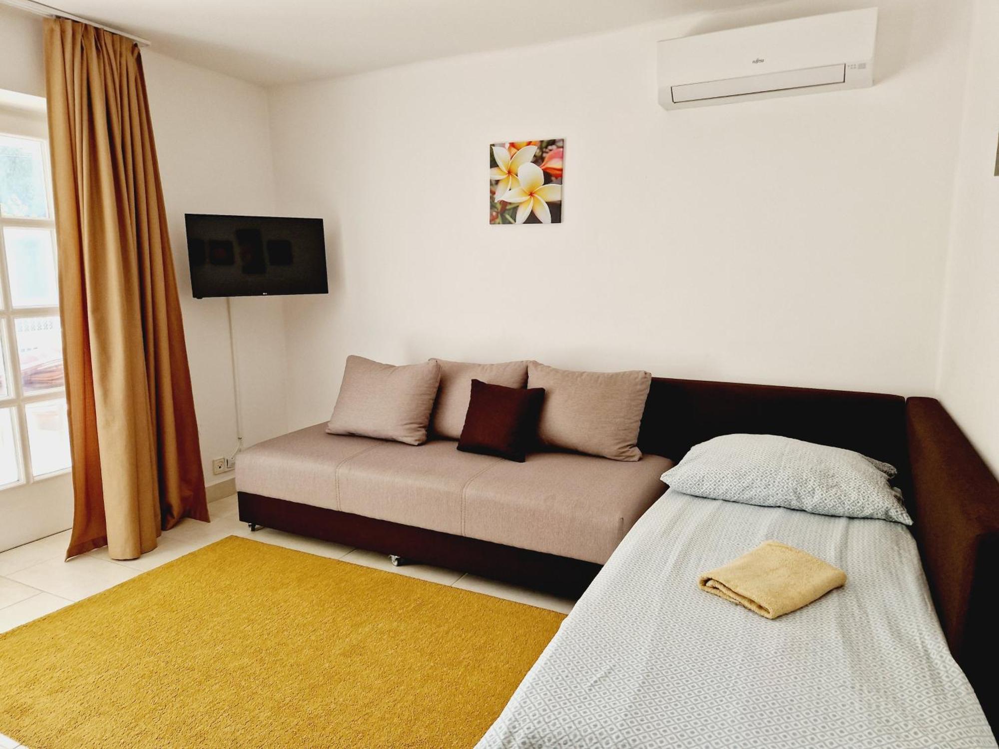 Balaton Apartman Fuered Balatonfüred Buitenkant foto