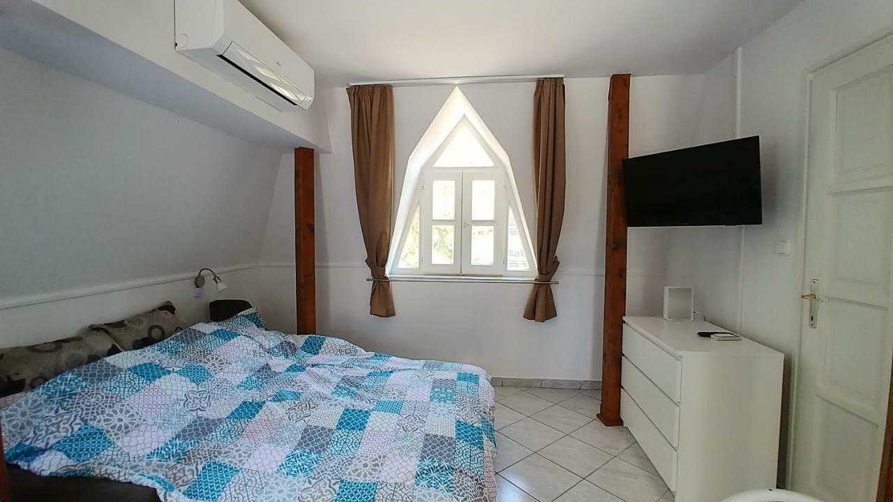Balaton Apartman Fuered Balatonfüred Buitenkant foto